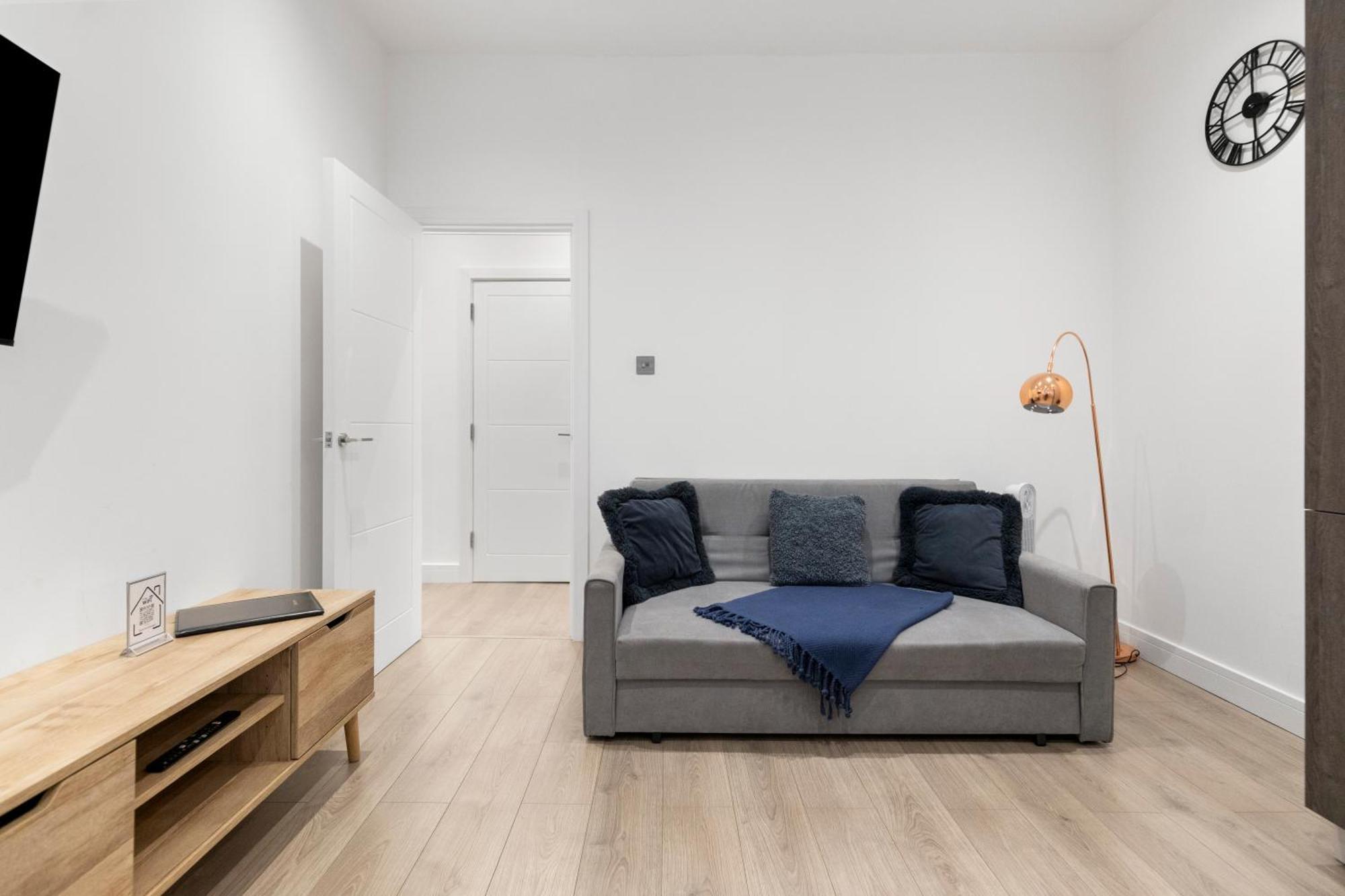 Welcoming And Spacious Apartment- Excellent Location Λονδίνο Εξωτερικό φωτογραφία